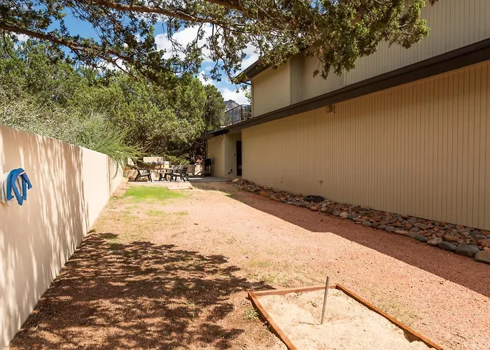 The Uptown Viewhouse - Big Redrock Views, Hottub Sedona