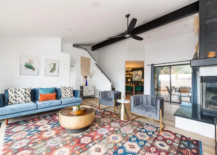 Villa The Uptown Viewhouse - Big Redrock Views, Hottub *