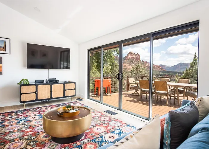 The Uptown Viewhouse - Big Redrock Views, Hottub Villa Sedona
